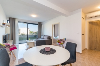 Apartman White 7: