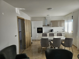 Vila Green s bazenom: