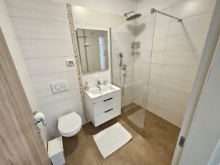 Apartman Marlera s privatnim bazenom: